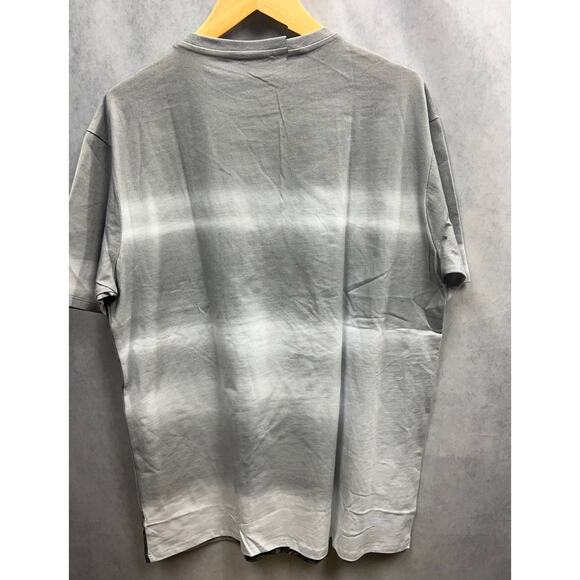 White Fox Boutique Link In Bio! Oversized Tee Greyscale Size XS/S - Picture 7 of 12